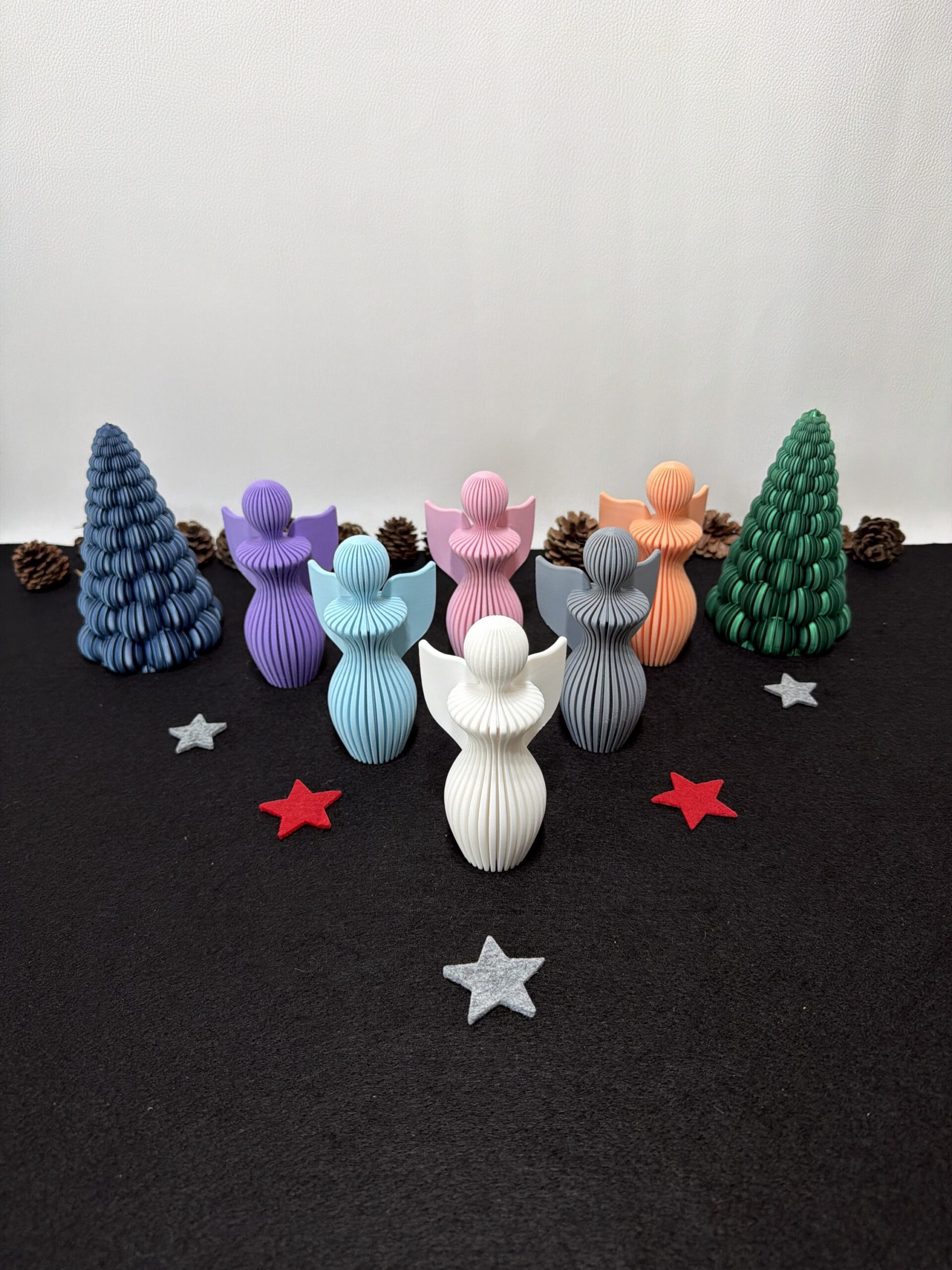 elegante Weihnachtsengel in vers. Ausführungen