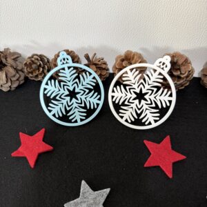Weihnachtsanhänger „Schneeflocke im Kreis“