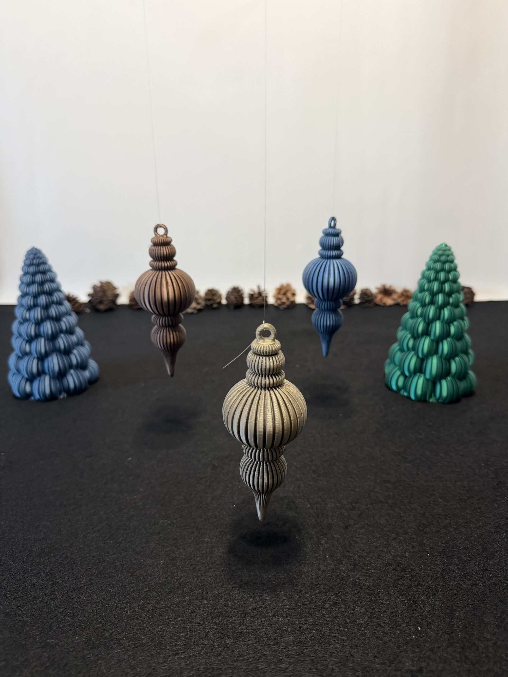 elegante Weihnachtsbaum Anhänger in 5 edlen Farben – Bild 2